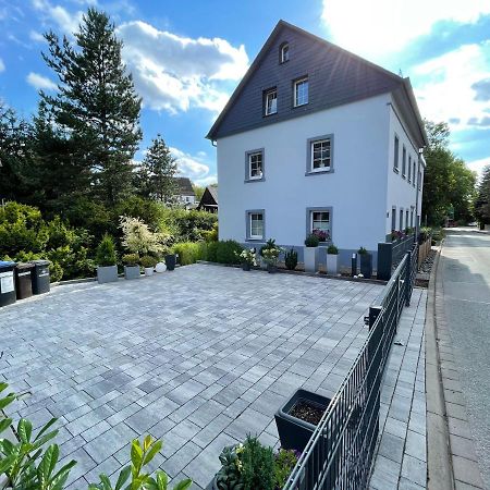 Ferienhaus Villa Adelsberg Mit Dachterrasse In Zentraler Lage Fuer Bis Zu 10 Personen Хемніц Екстер'єр фото