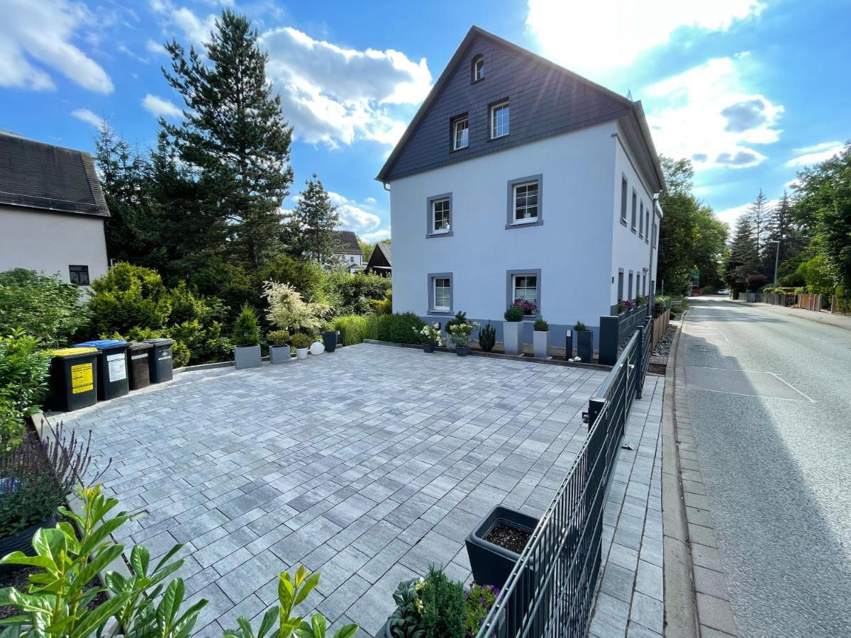 Ferienhaus Villa Adelsberg Mit Dachterrasse In Zentraler Lage Fuer Bis Zu 10 Personen Хемніц Екстер'єр фото