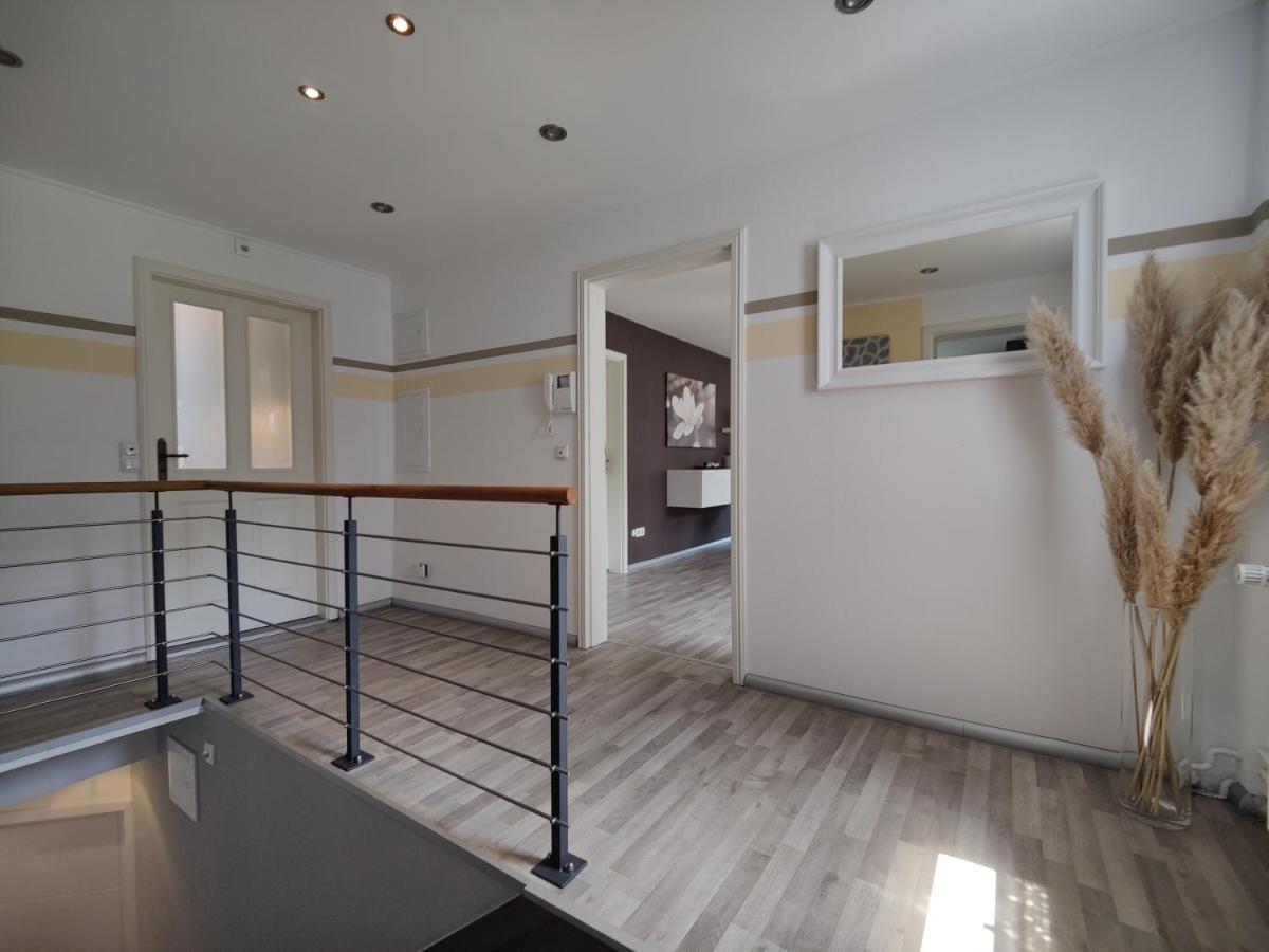 Ferienhaus Villa Adelsberg Mit Dachterrasse In Zentraler Lage Fuer Bis Zu 10 Personen Хемніц Екстер'єр фото