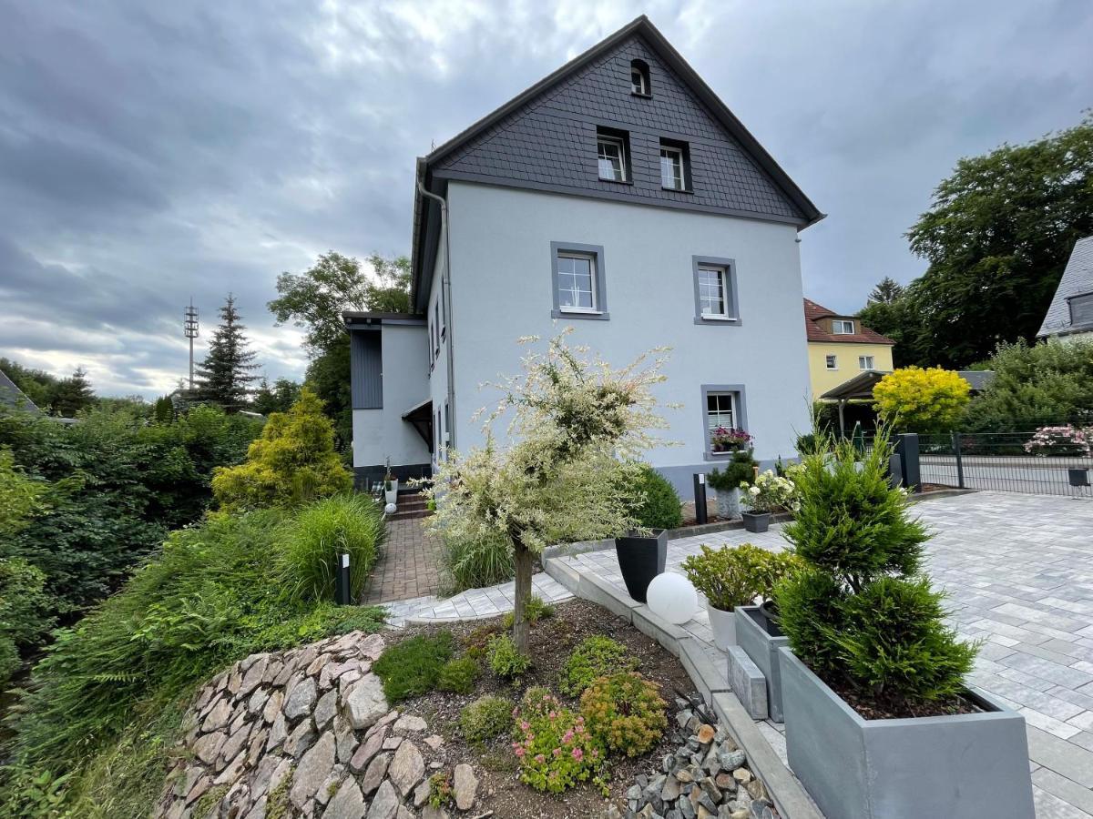 Ferienhaus Villa Adelsberg Mit Dachterrasse In Zentraler Lage Fuer Bis Zu 10 Personen Хемніц Екстер'єр фото